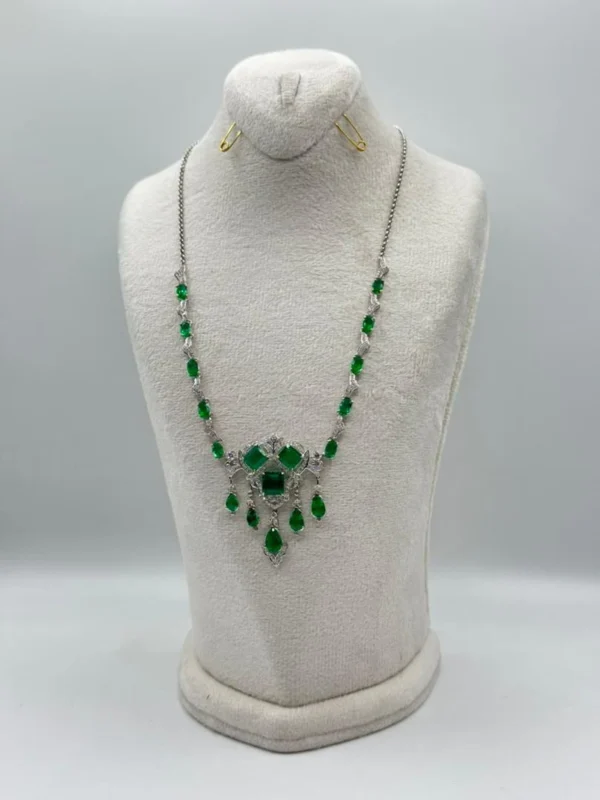 18 grams of gold, Zambian emerald gemstones - Image 2